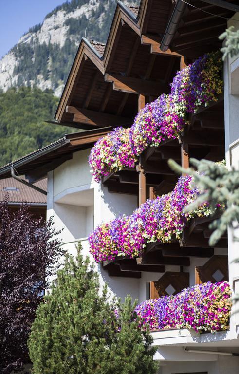 Hotel Sonnenuhr 크람사흐 외부 사진