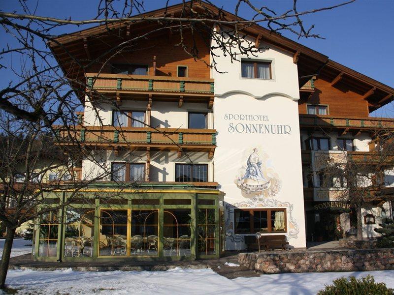 Hotel Sonnenuhr 크람사흐 외부 사진