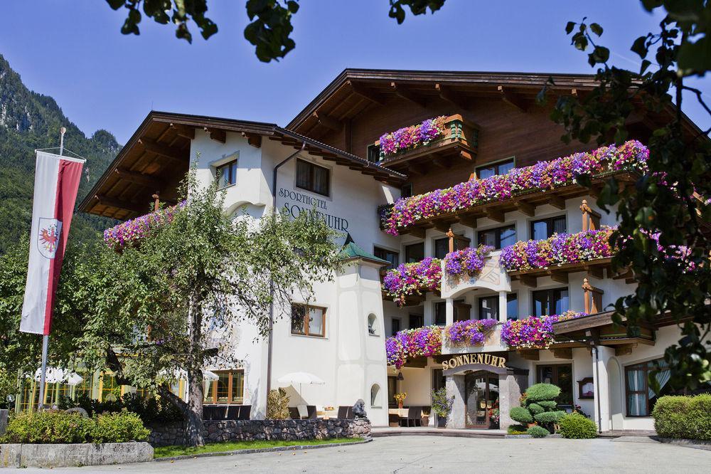 Hotel Sonnenuhr 크람사흐 외부 사진