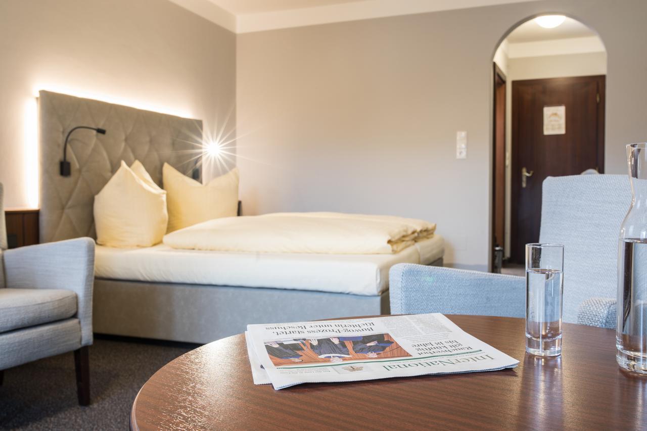 Hotel Sonnenuhr 크람사흐 외부 사진