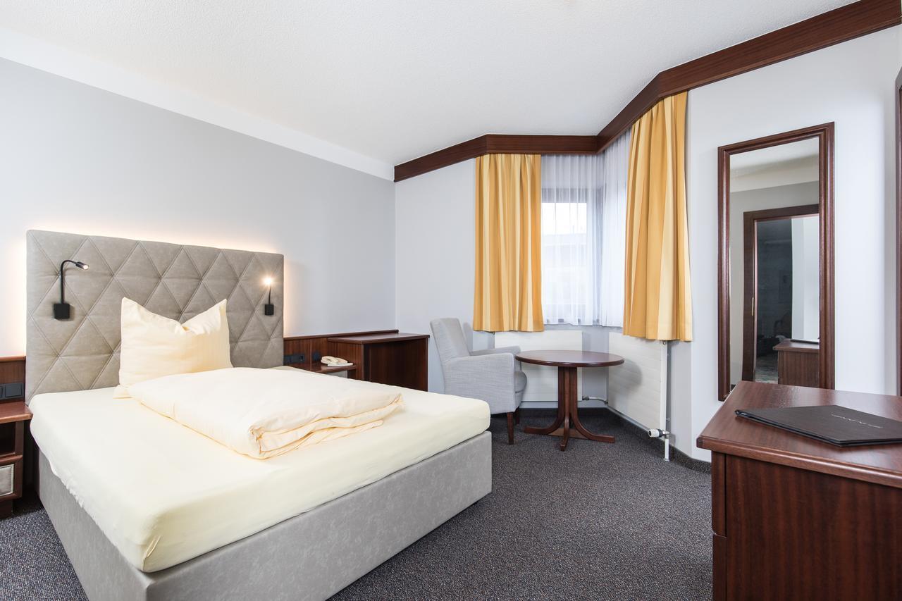 Hotel Sonnenuhr 크람사흐 외부 사진