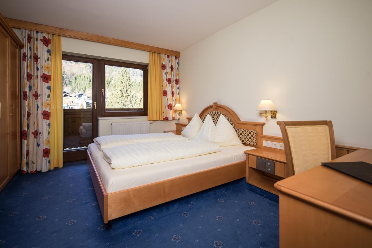 Hotel Sonnenuhr 크람사흐 외부 사진