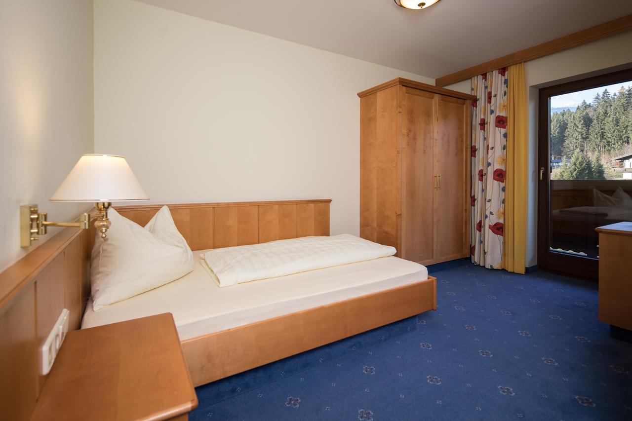Hotel Sonnenuhr 크람사흐 외부 사진